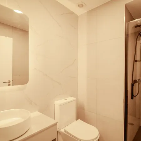 Flh Boho Chic With Balcony *