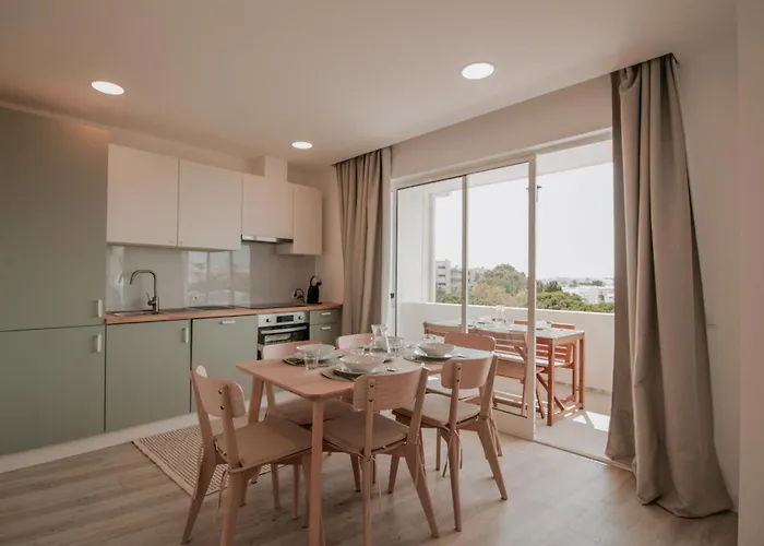 아파트 Flh Boho Chic With Balcony 알부페이라